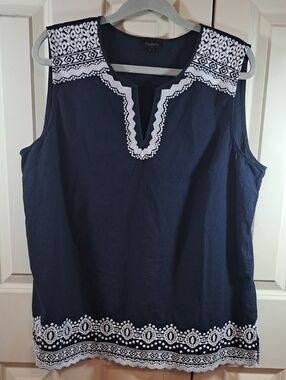 Talbots Navy Sleeveless Embroidered Cotton Shell with White Trim